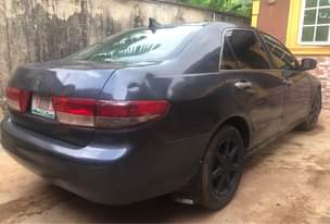 A picture of Honda Accord 04