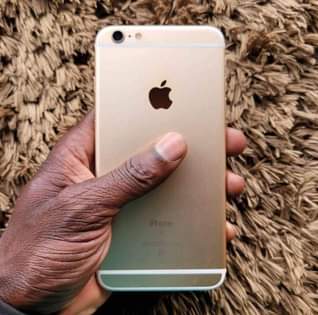 A picture of iPhone 6s 64gb