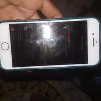 A picture of Iphone 7 ya Gb 32 mali halali betri healthy 91