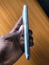 A picture of IPhone X 64GB Going 125k