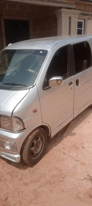 A picture of Moni bus