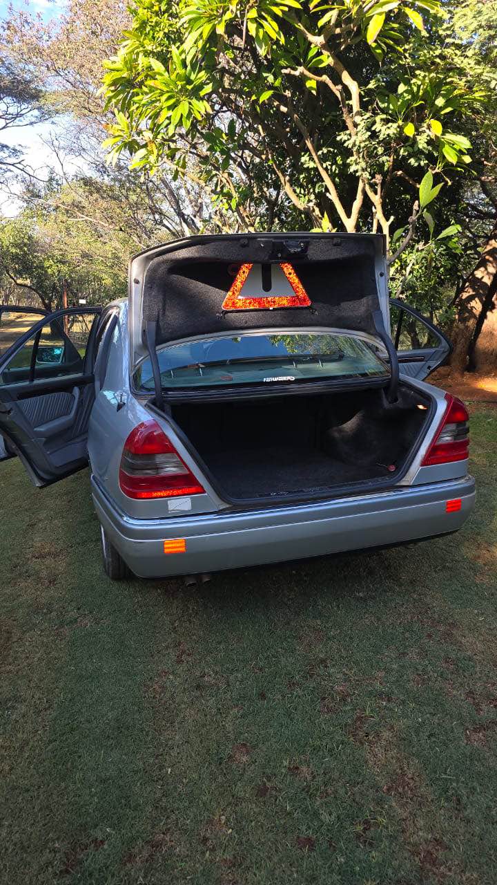 classifieds/cars mercedes