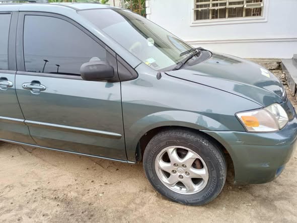 A picture of Car