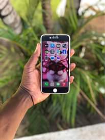 A picture of Iphone 6s plus
