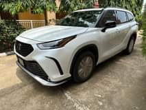 A picture of 2022 TOYOTA HIGHLANDER XSE WITH GENUINE DUTY AVAILABLE FOR PURCHASE