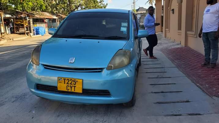 A picture of Toyota passo