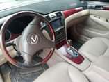 A picture of Clean Ex 330 lexus