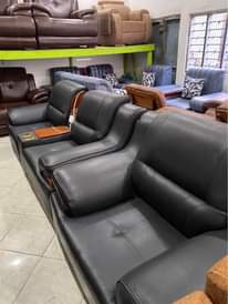 A picture of Sofa set
