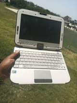 A picture of accer min laptop intel Ram 2gb hdd 320gb procesor 1.69ghz