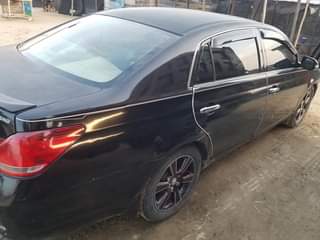 A picture of 2008 toyota avalone nigerian used