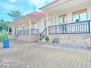 A picture of 3 in one rentals with 2 single rooms for sale