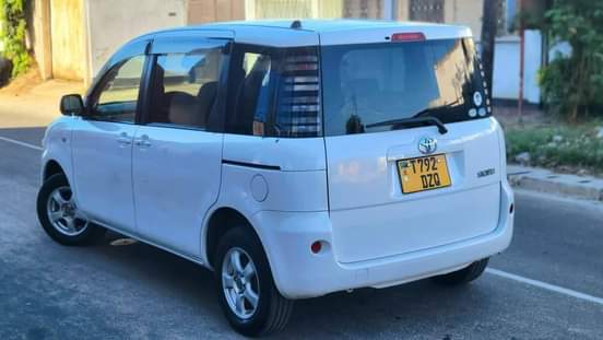 A picture of TOYOTA SIENTA