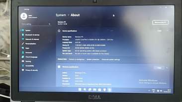 A picture of Dell laptop