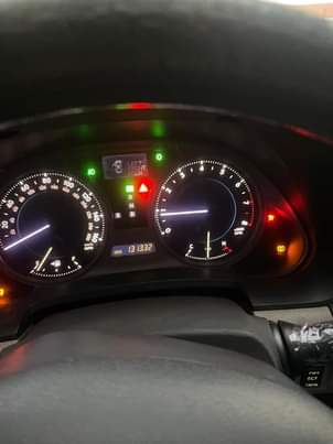 A picture of Few months used Lexus Is250 full option 2008 model with