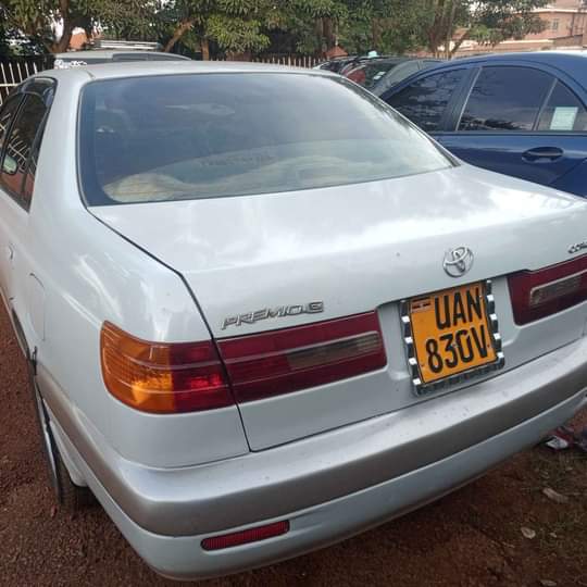 toyota premio