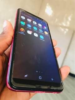 A picture of SAMSUNG GALAXY J4