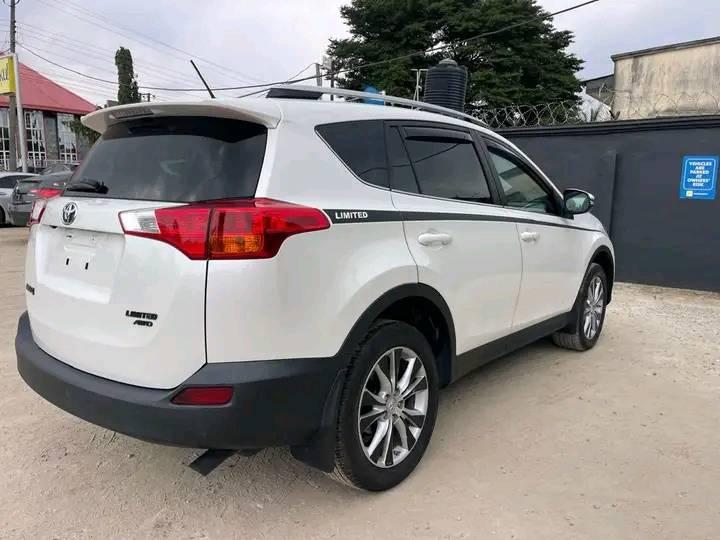 A picture of Toyota Raw4 for direct tokunbo