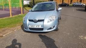 toyota auris