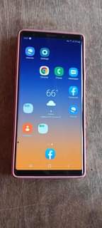 A picture of Samsung galaxy note 9 128gb 6gb ram 420k