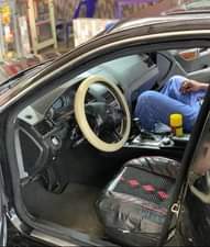 A picture of Dealer Market Deal Mercedes Benz C300 010 Model Engine 90