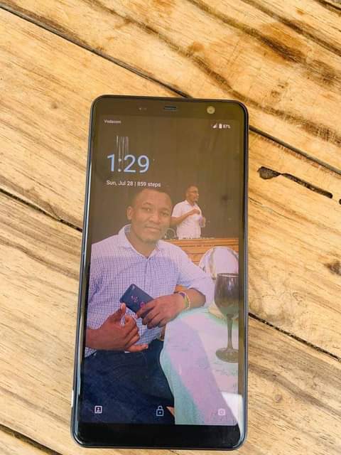 A picture of Arrows F 41B Docomo gb 64 Ram Gb 4