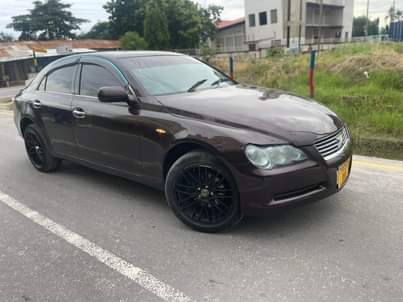 A picture of Toyota MakX no DH Engine 4G Cc 2490 Mwaka 2006