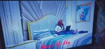 A picture of Saachi 32inch TV free to air very cheaper price 250k
