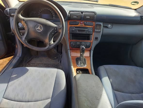 A picture of 2003 Mercedes Benz c class