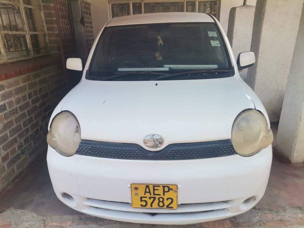 used toyota sienta