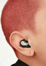 A picture of Samsung Galaxy buds live