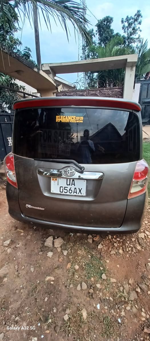 A picture of Quick sale toyota ractis