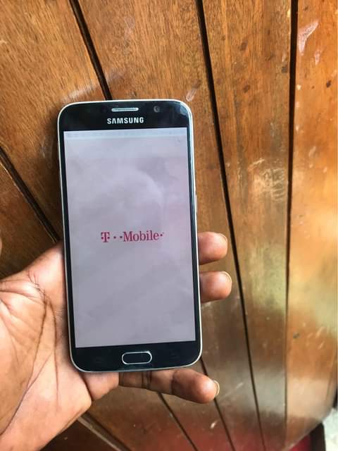 A picture of 0743760831 Samsung s6 64gb 4gb