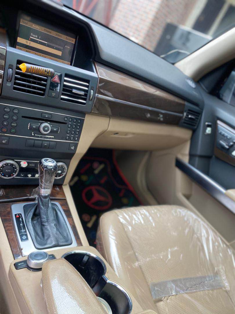 A picture of Mercedes Benz GLK 4matic 2014