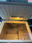 A picture of Freezer lita 150 imenyooka haina kipengere bei ni 380000 Pigaaa