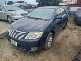 A picture of 2004 Toyota corolla manual drive no battery buy and put