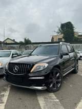 A picture of Mercedes Benz