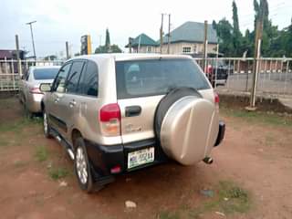 A picture of Clean Toyota RAV4