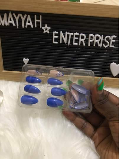A picture of Press on nails