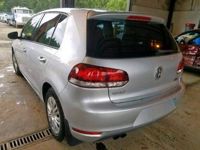 A picture of Golf 5
