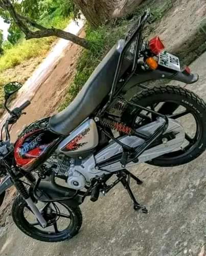 A picture of BOXER 125 TZS 850 000 NIPIGIE 0761463401