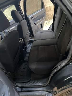 A picture of 2010 Ford escape V6 engine