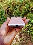 A picture of Iphone 7 plain imenyooka finger saaf bypass gb32 bh96