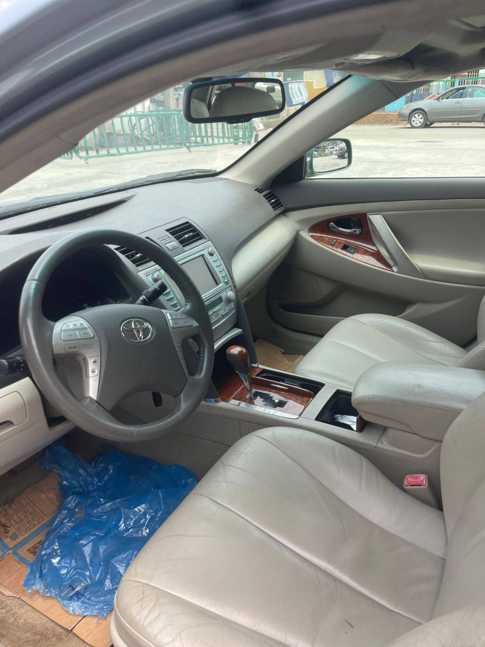 A picture of Toyota Camry XLE 2009