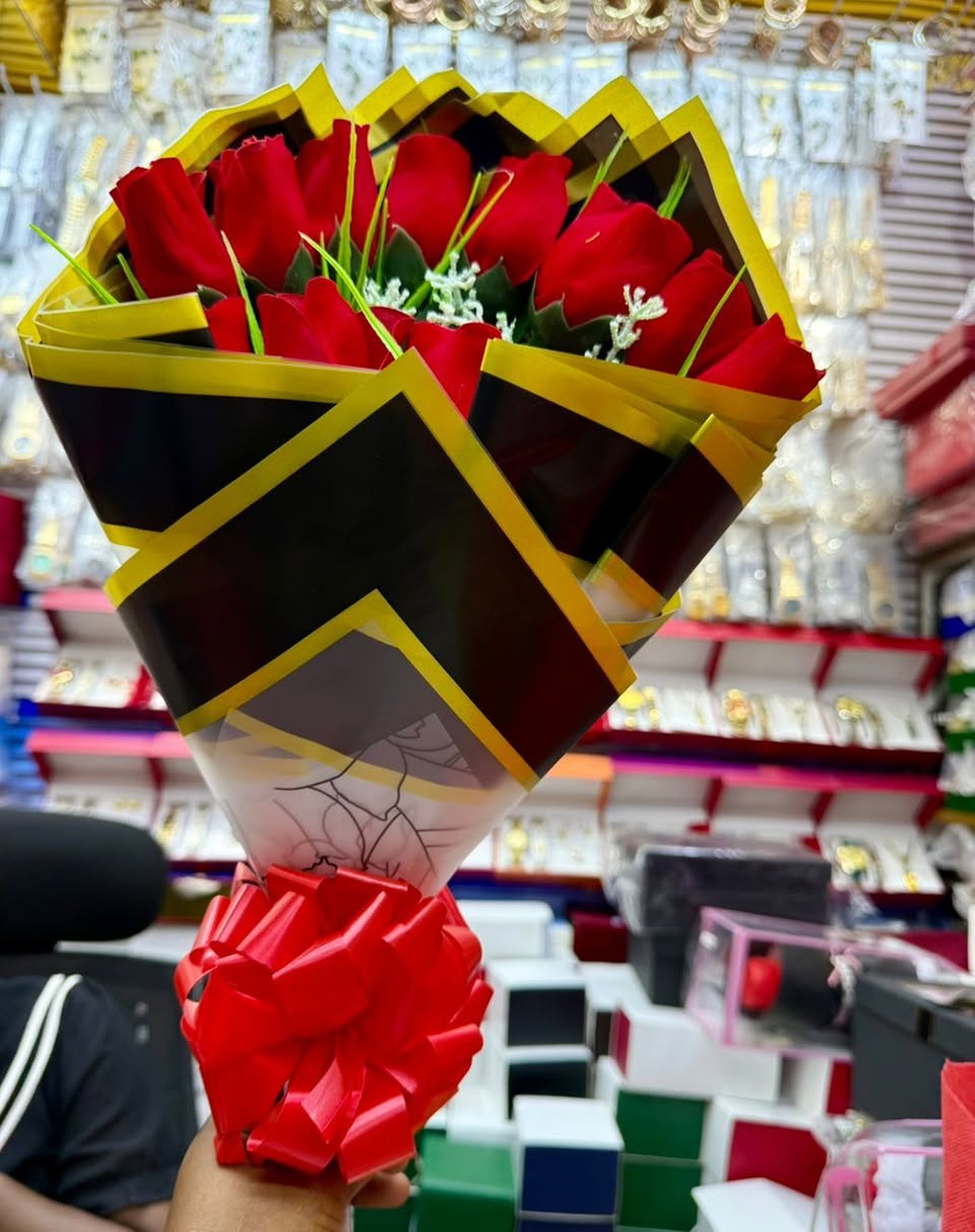A picture of May Valentine 0627604833