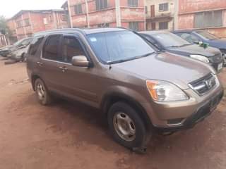 A picture of 2005 honda crv