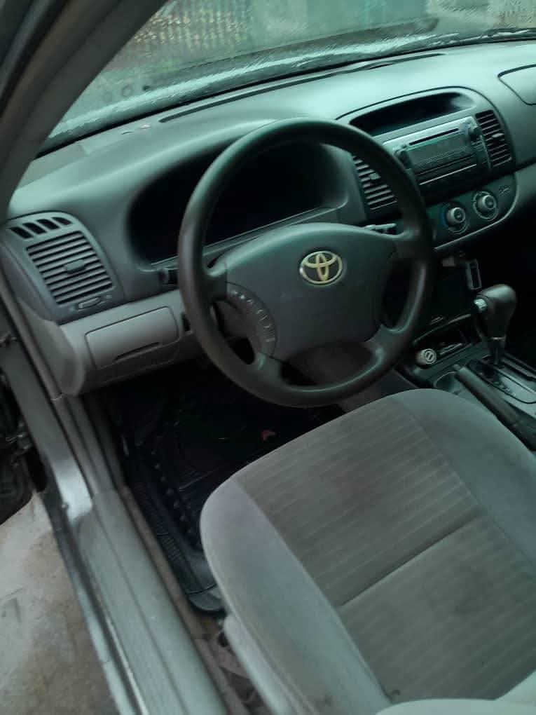 A picture of Toyota Camry 06