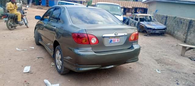 A picture of Clean as you see Corolla Sport 04 with Everything working