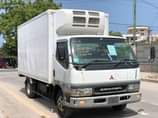 A picture of 2000 MITSUBISHI CANTER