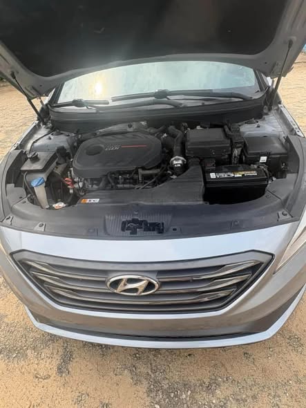 A picture of For sale money needed now Hyundai sonata sport 2 0T