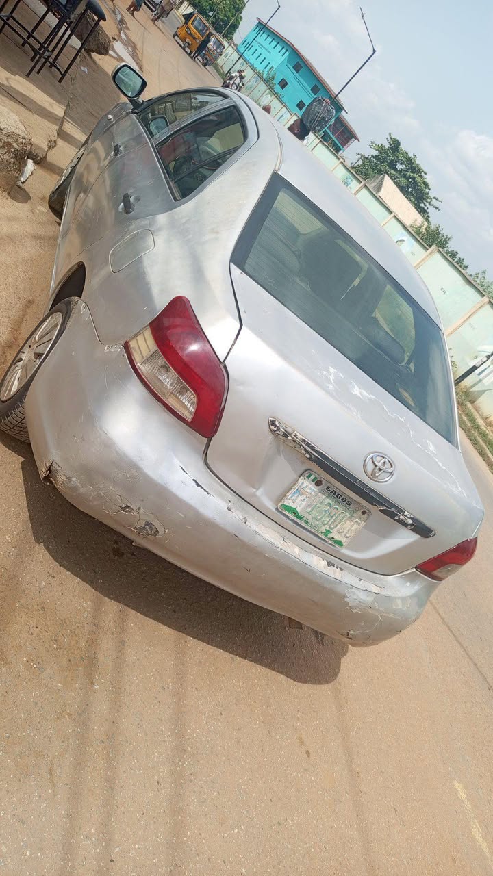 A picture of Car
